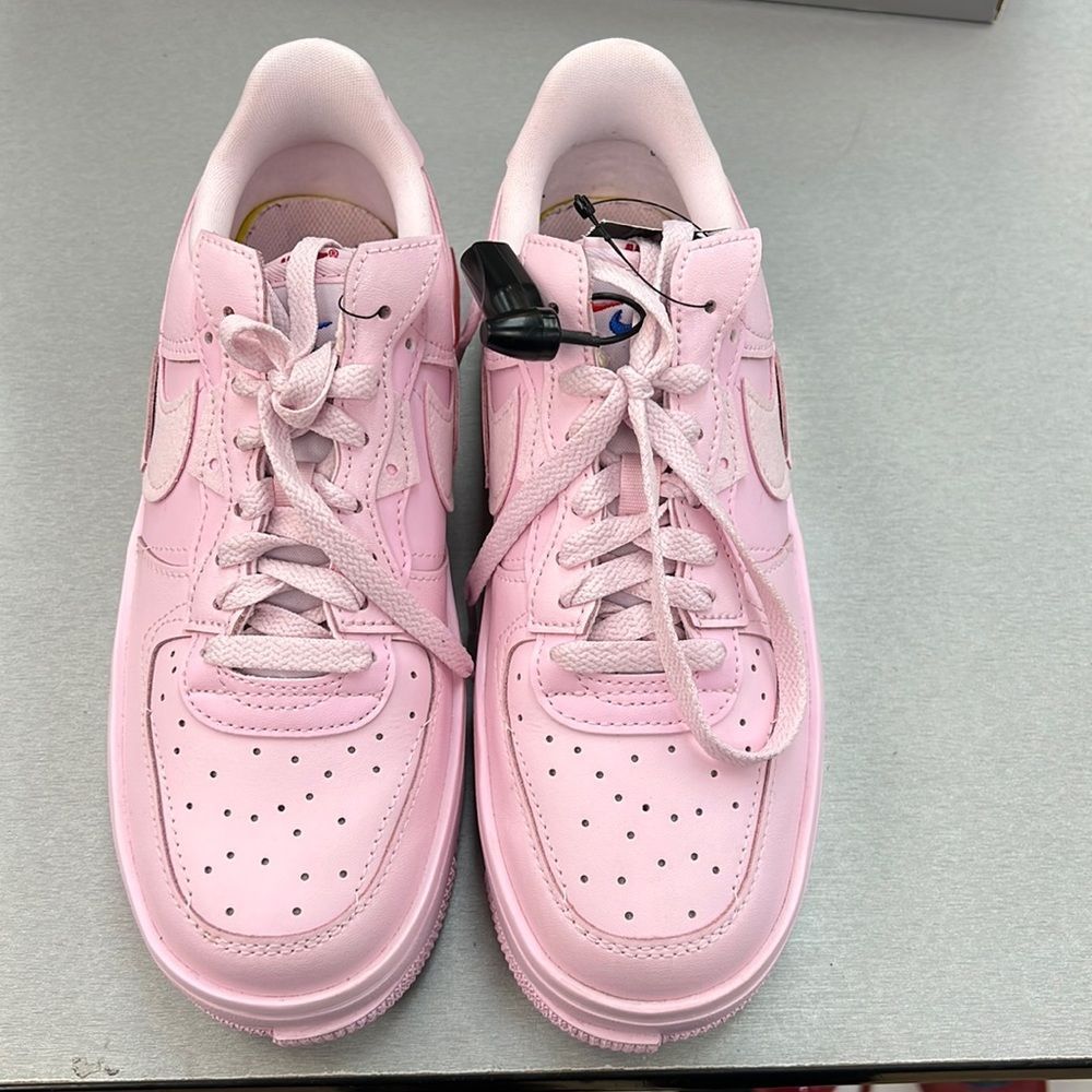 pink air force fontanka